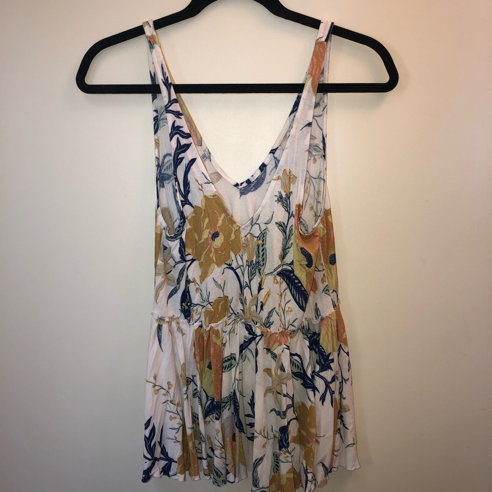 Kimchi Blue Sleeveless Floral Top - Picture 4 of 6